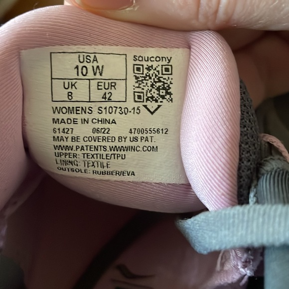 Saucony Gray and Pink Athletic Shoes - Picture 5 of 9